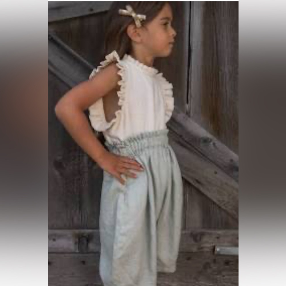 Soor Ploom Cream Thelma top